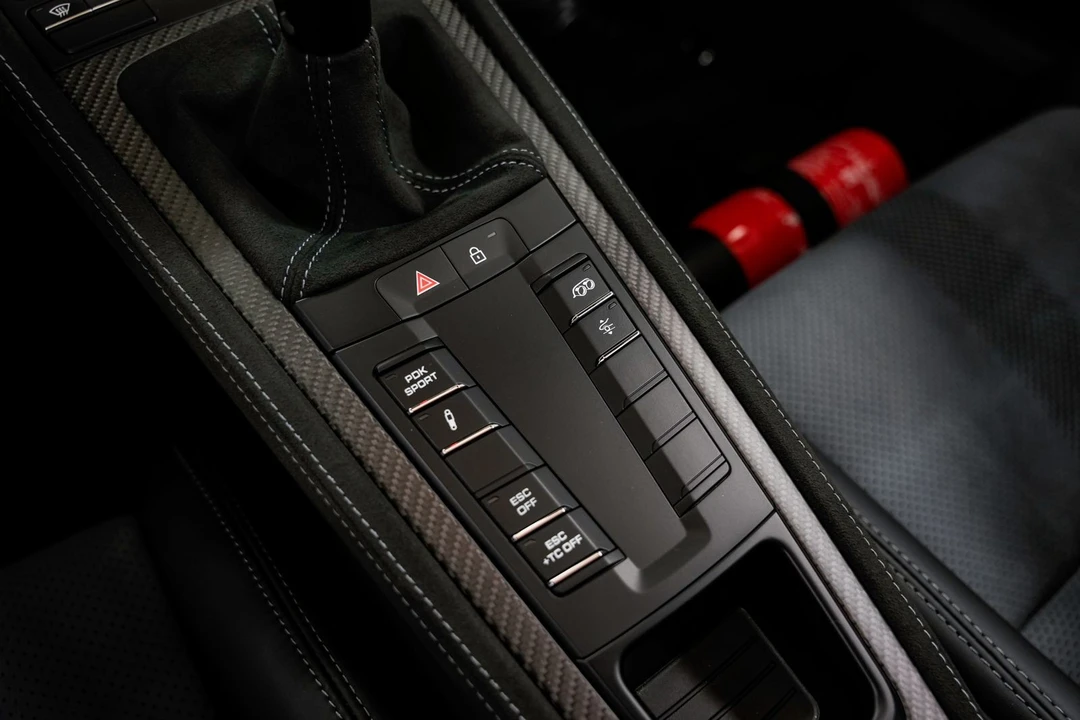 2024 Porsche 718 Boxster Spyder RS - Image 15 of 31