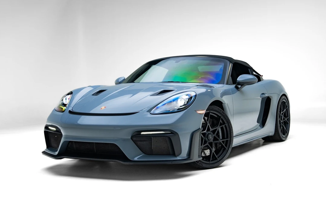 2024 Porsche - Image 19 of 31