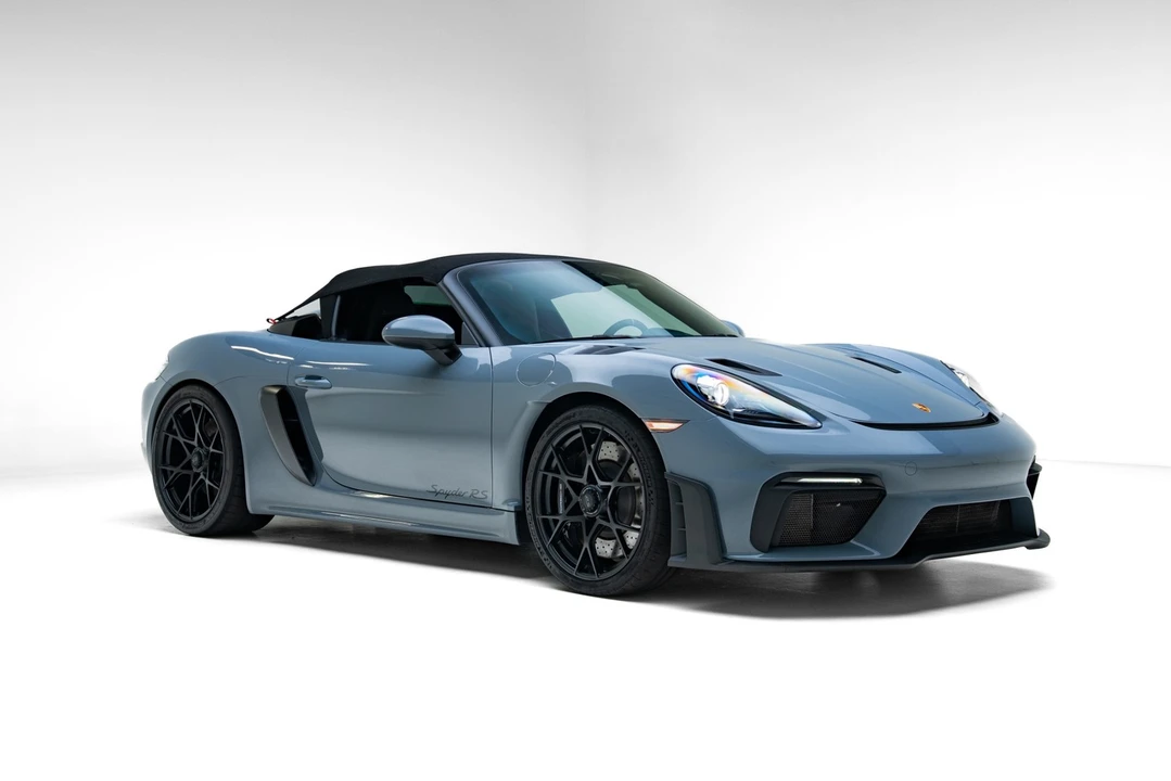2024 Porsche - Image 8 of 31