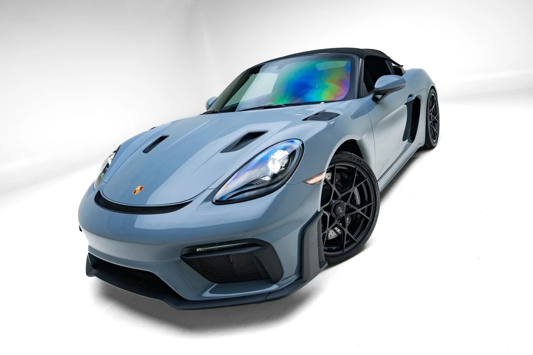 2024 Porsche - Image 21 of 31