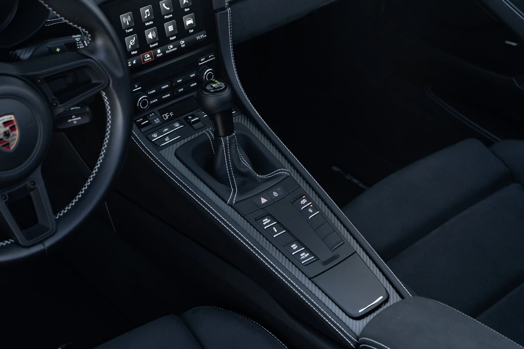 2024 Porsche 718 Boxster Spyder RS - Image 18 of 21