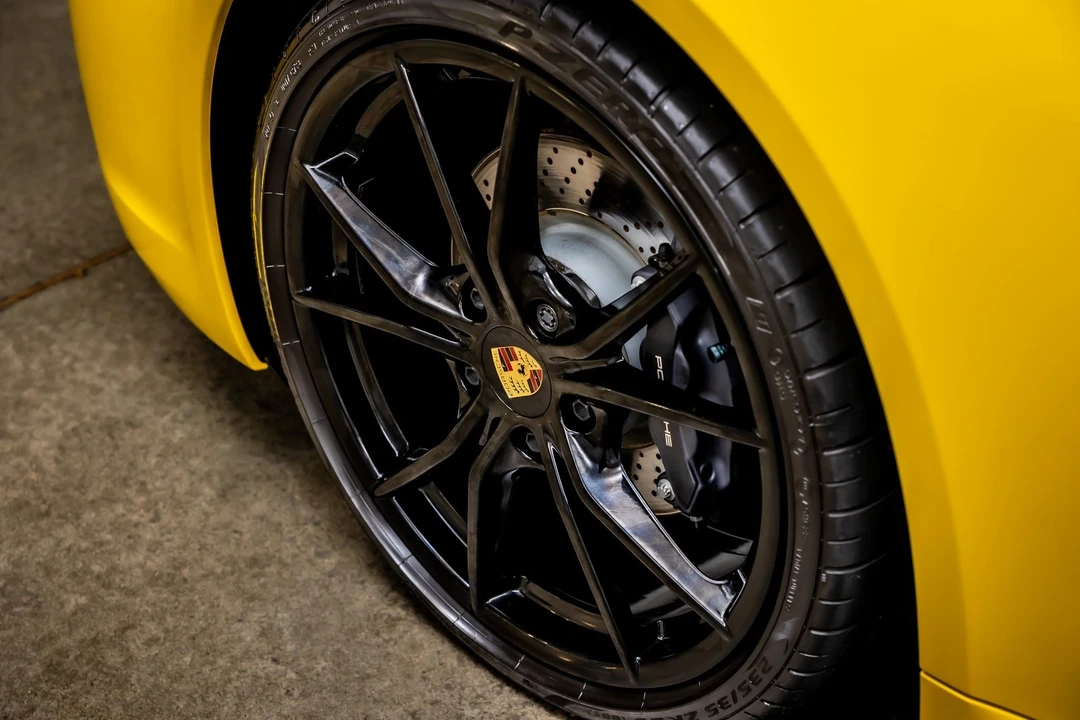 2024 Porsche 718 Cayman - Image 17 of 21