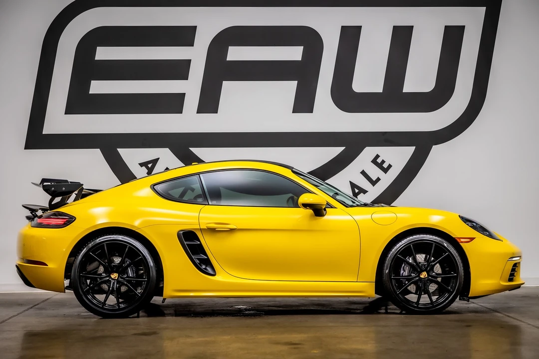 2024 Porsche 718 Cayman - Image 9 of 21