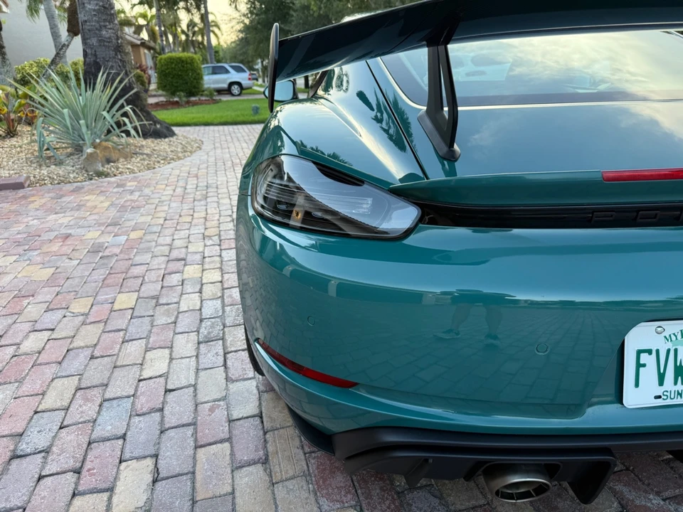 2024 Porsche 718 Cayman GT4 RS - Image 13 of 31