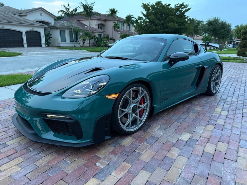 2024 Porsche 718 Cayman GT4 RS - Image 5 of 31