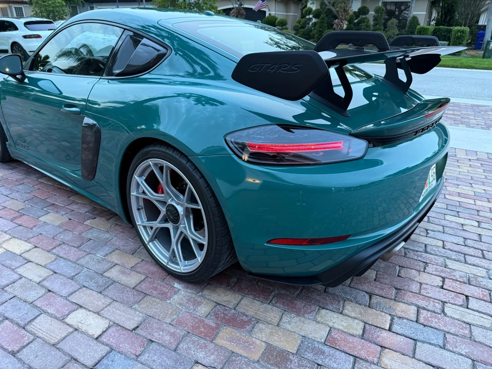 2024 Porsche 718 Cayman GT4 RS - Image 15 of 31