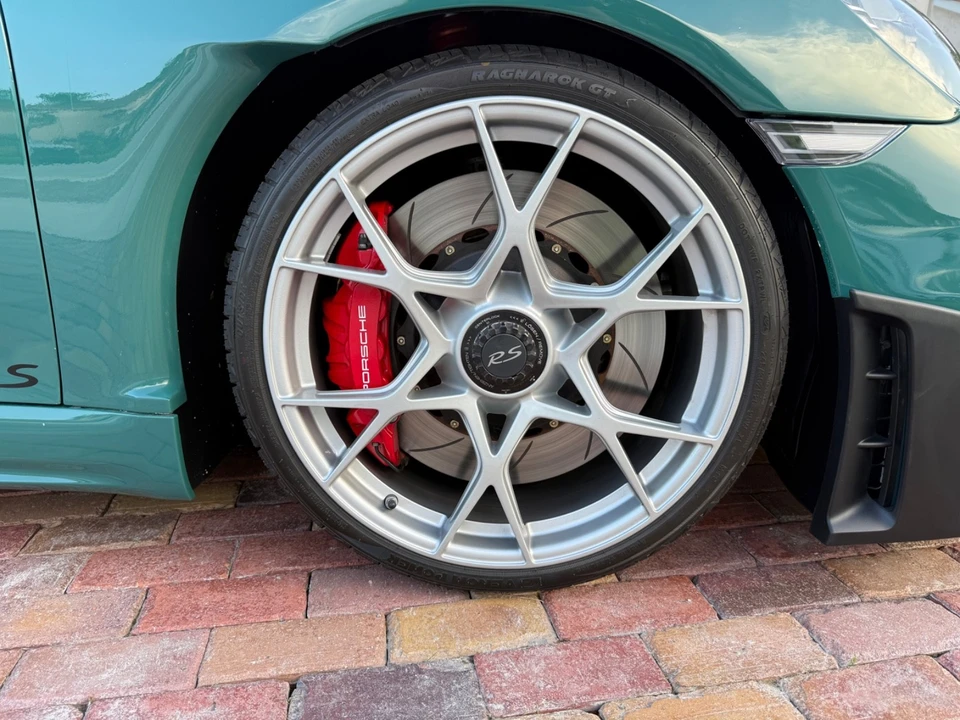 2024 Porsche 718 Cayman GT4 RS - Image 21 of 31