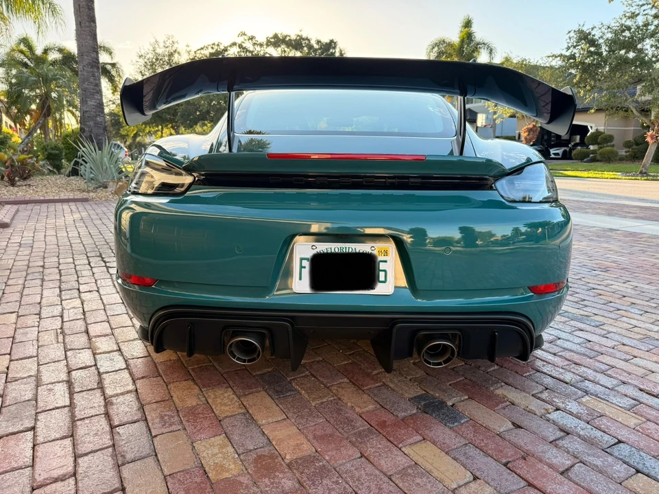 2024 Porsche 718 Cayman GT4 RS - Image 12 of 31