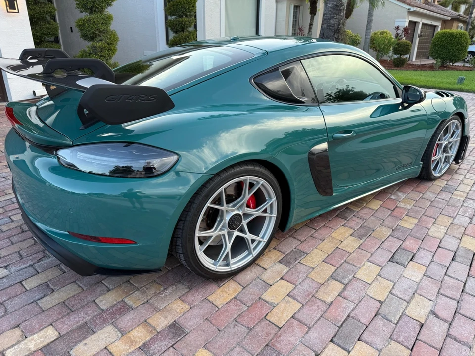2024 Porsche 718 Cayman GT4 RS - Image 7 of 31