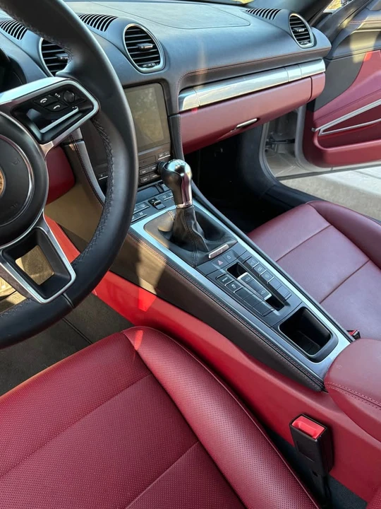 2024 Porsche 718 Boxster - Image 11 of 20