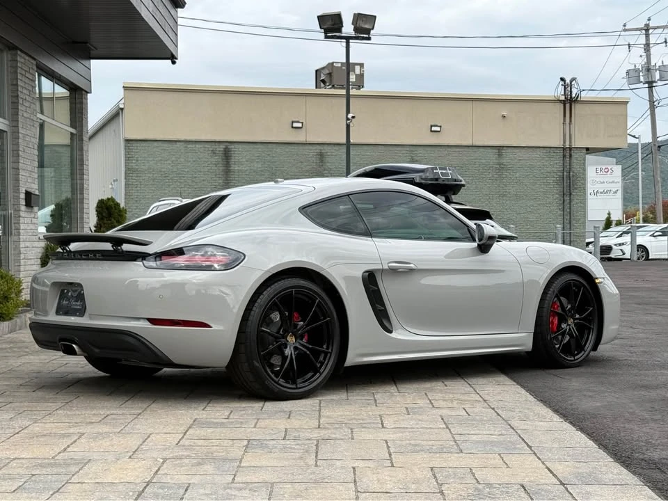 2024 Porsche 718 Cayman - Image 2 of 14