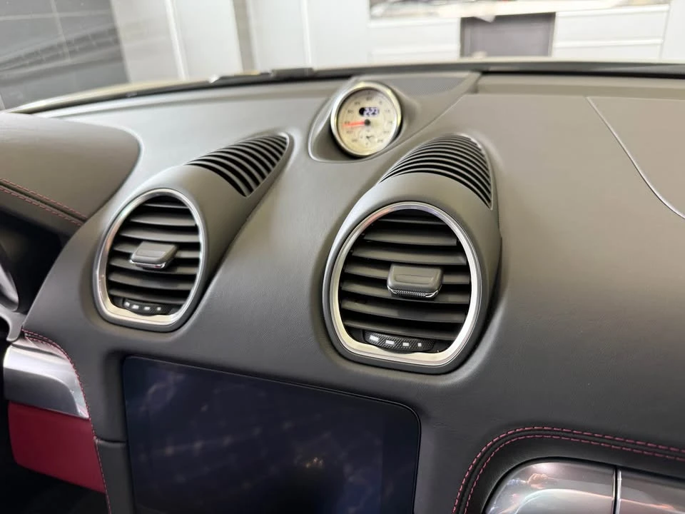 2024 Porsche 718 Cayman - Image 12 of 14