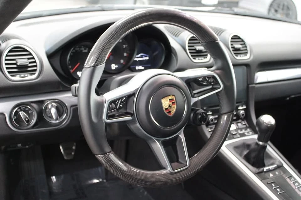 2024 Porsche 718 Cayman - Image 12 of 19