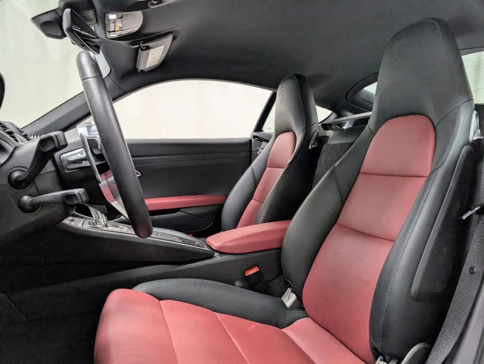 2024 Porsche 718 Cayman - Image 16 of 20