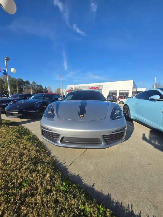 2024 Porsche 718 Cayman - Image 2 of 12