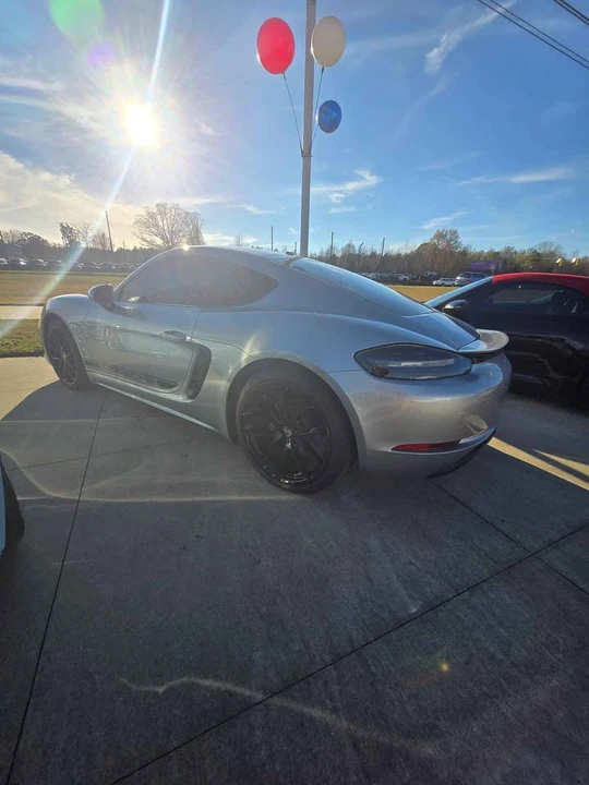 2024 Porsche 718 Cayman - Image 4 of 12