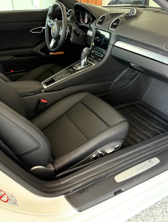 2024 Porsche 718 Cayman S - Image 7 of 8