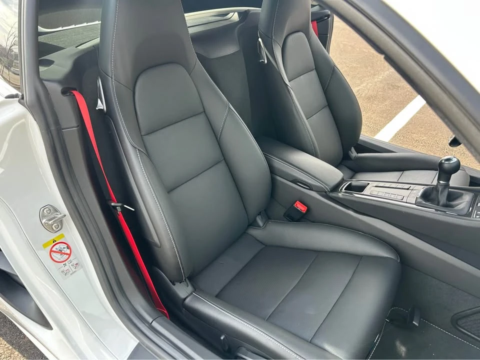 2024 Porsche 718 Cayman - Image 16 of 20
