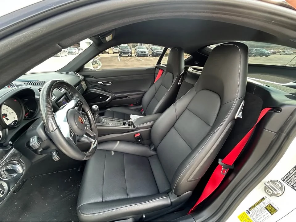2024 Porsche 718 Cayman - Image 9 of 20