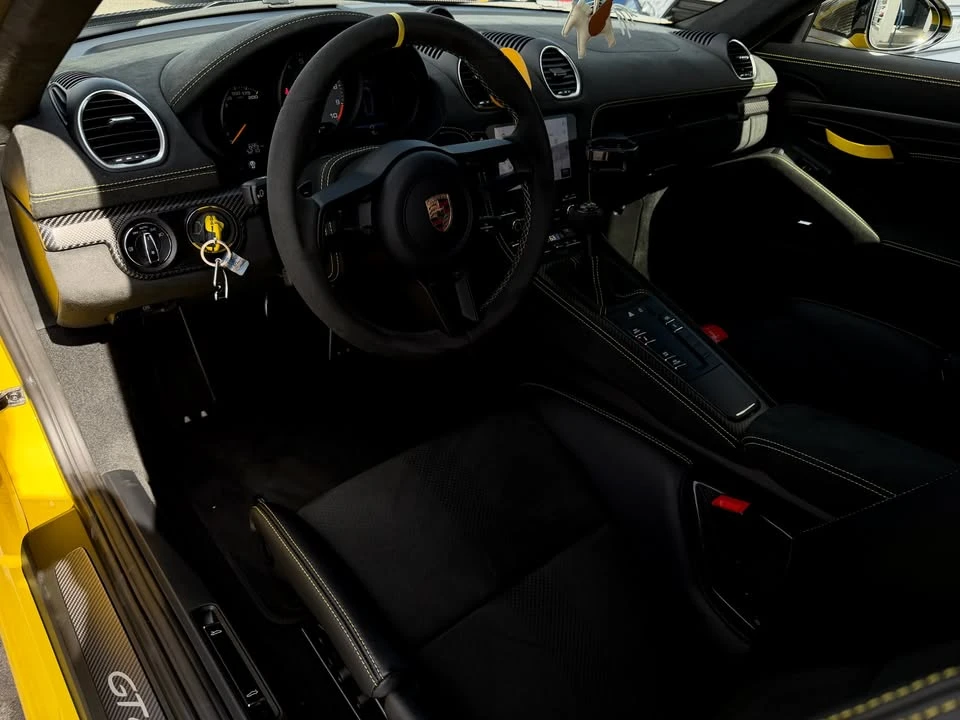 2024 Porsche 718 Cayman - Image 8 of 19