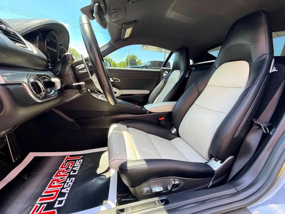 2024 Porsche 718 Cayman - Image 9 of 13