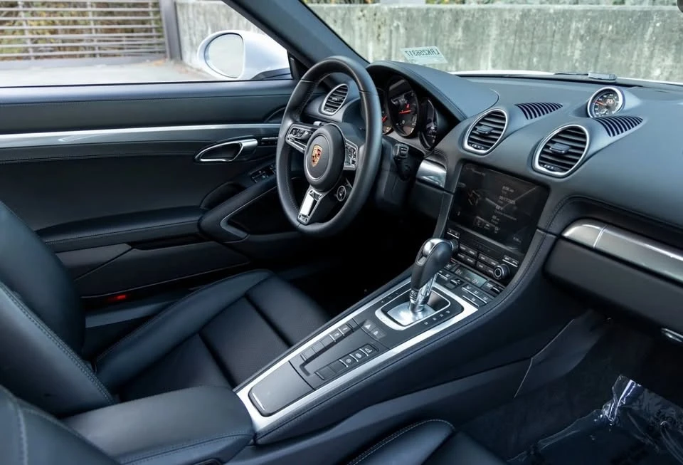 2024 Porsche 718 Cayman - Image 6 of 9