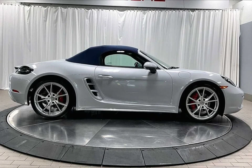 2024 Porsche 718 Boxster S - Image 8 of 20