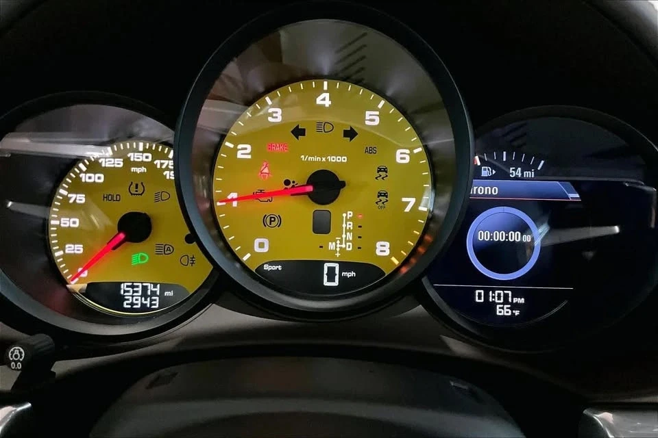 2024 Porsche 718 Boxster S - Image 17 of 20
