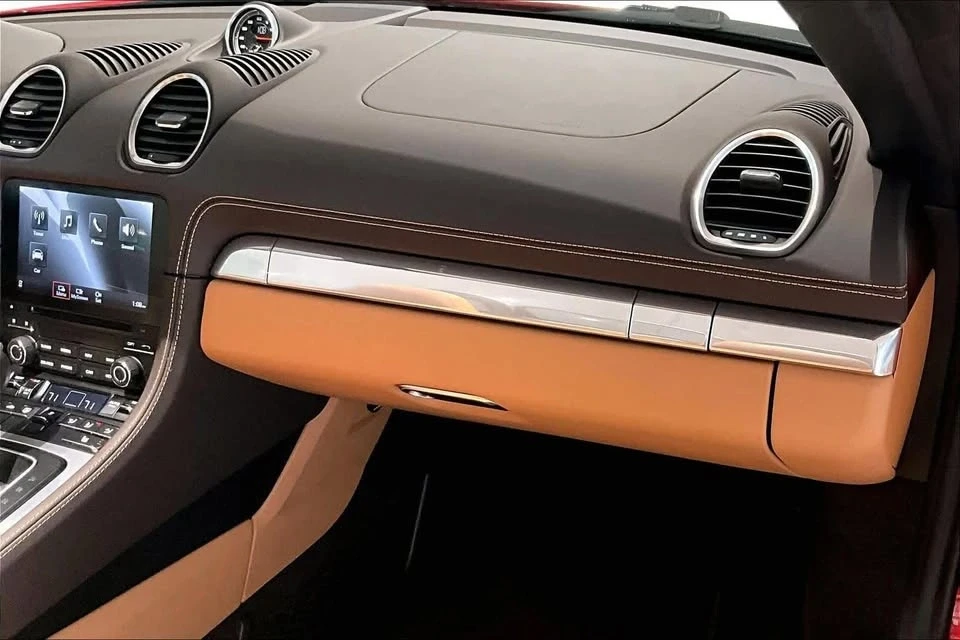 2024 Porsche 718 Boxster S - Image 19 of 20