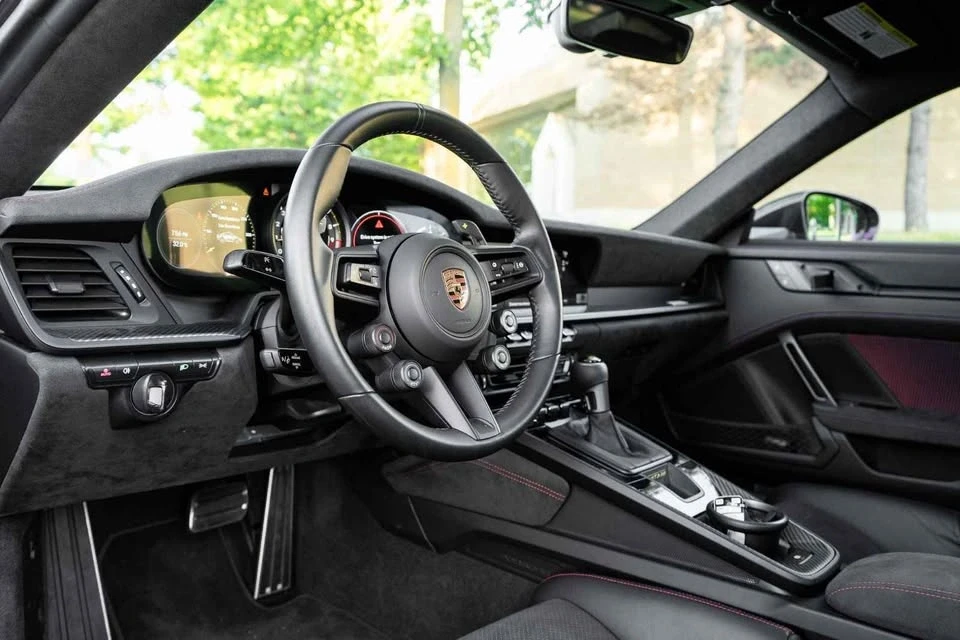2024 Porsche 992 GT3 RS - Image 17 of 20
