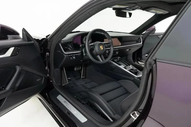 2024 Porsche 992 Carrera - Image 3 of 3