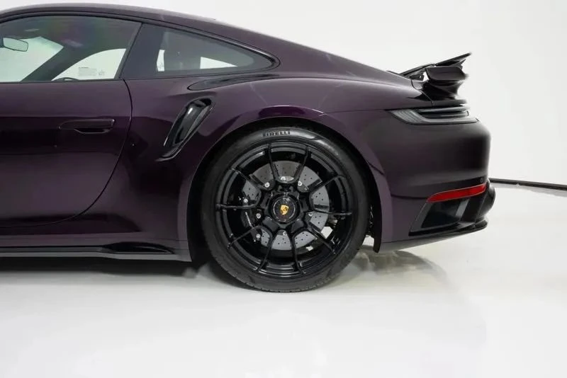 2024 Porsche 992 Carrera - Image 2 of 3