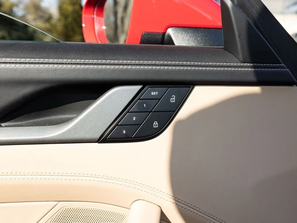 2024 Porsche 992 Carrera S - Image 20 of 31