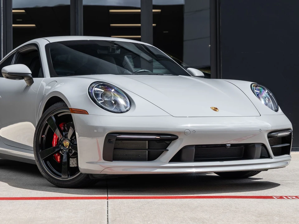 2024 Porsche 992 Carrera 4S - Image 10 of 31