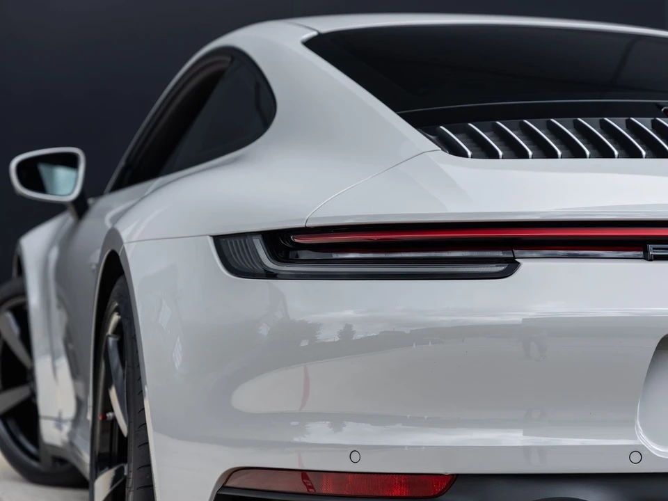 2024 Porsche 992 Carrera 4S - Image 16 of 31