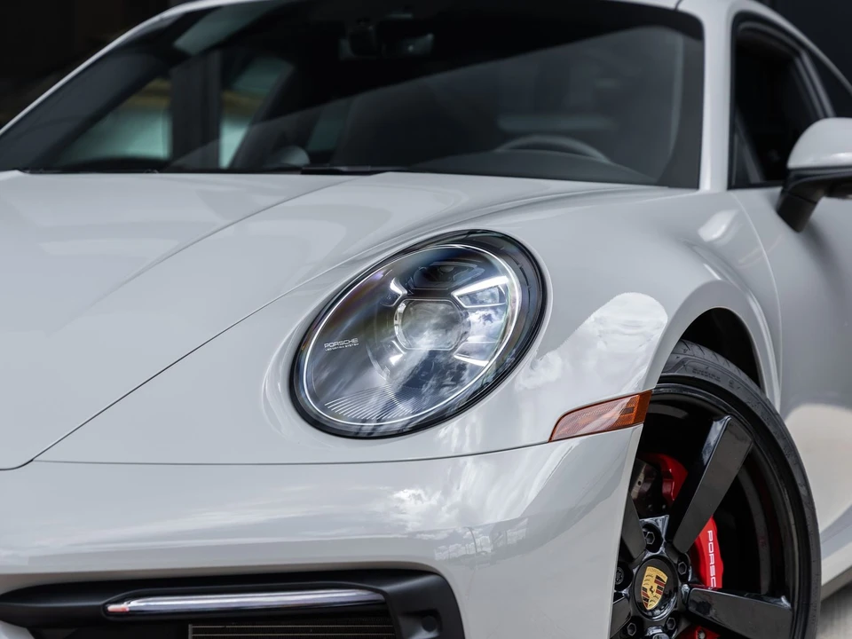 2024 Porsche 992 Carrera 4S - Image 18 of 31