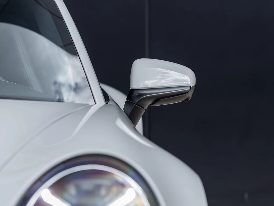 2024 Porsche 992 Carrera 4S - Image 20 of 31