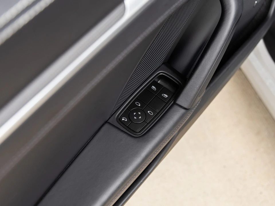 2024 Porsche 992 Carrera 4S - Image 26 of 31