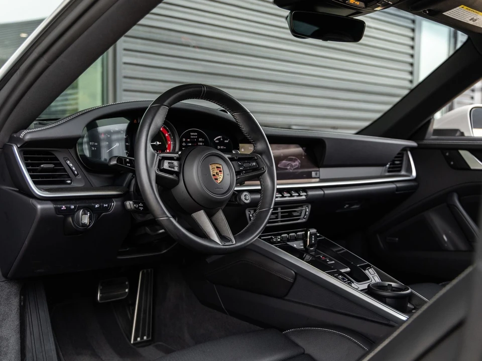 2024 Porsche 992 Carrera 4S - Image 4 of 31