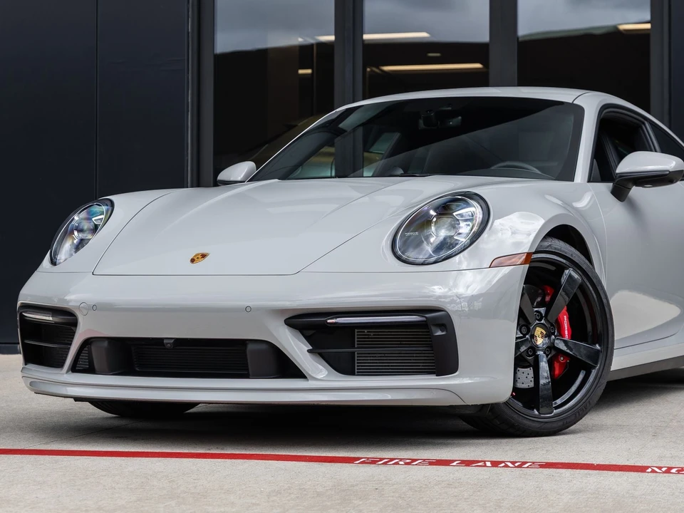 2024 Porsche 992 Carrera 4S - Image 7 of 31