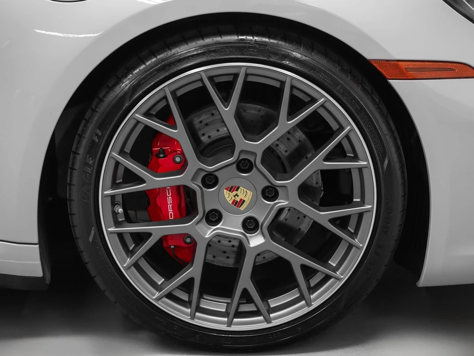 2024 Porsche 992 Carrera S - Image 17 of 31