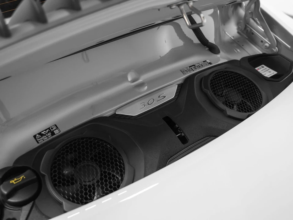 2024 Porsche 992 Carrera S - Image 21 of 31