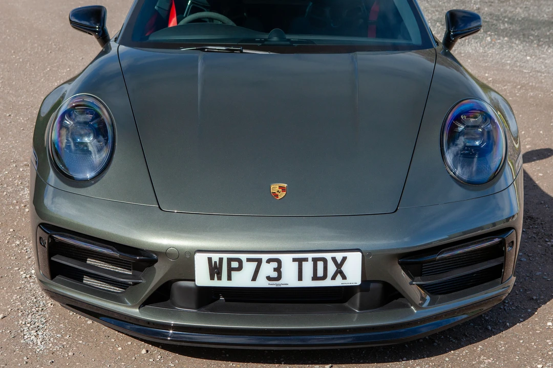 2024 Porsche 992 Carrera - Image 19 of 31