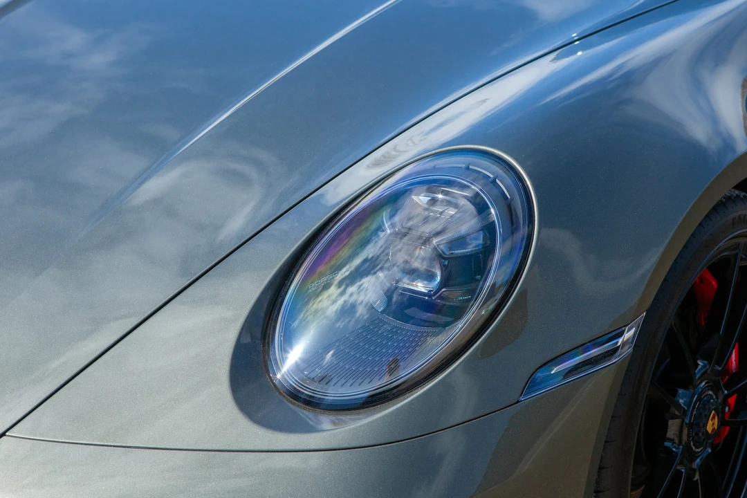 2024 Porsche 992 Carrera - Image 26 of 31