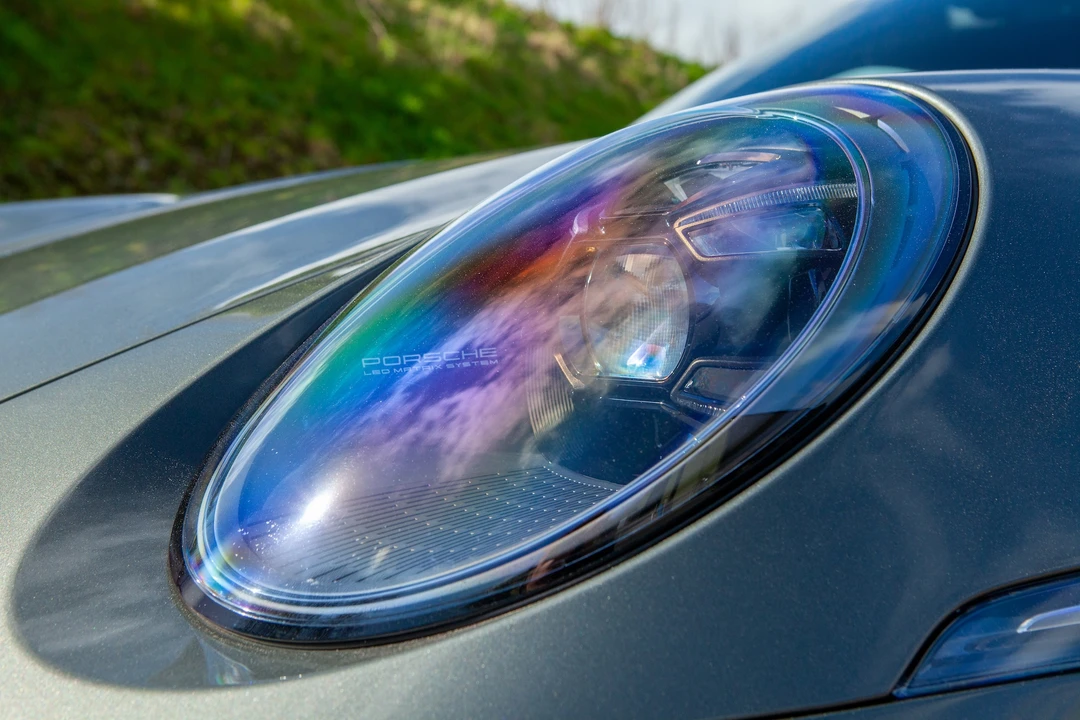 2024 Porsche 992 Carrera - Image 27 of 31