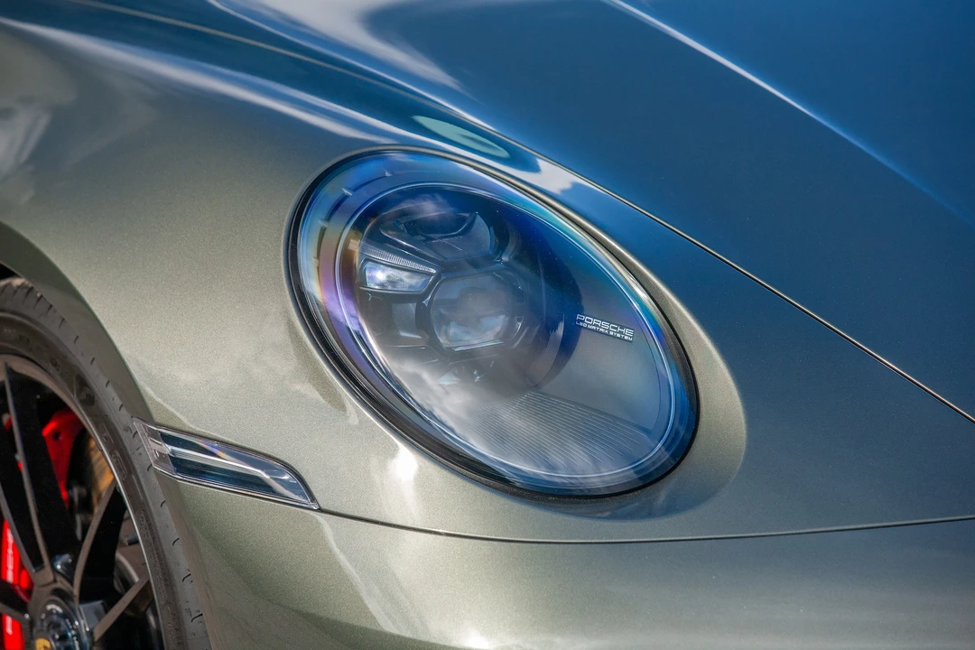 2024 Porsche 992 Carrera - Image 10 of 31
