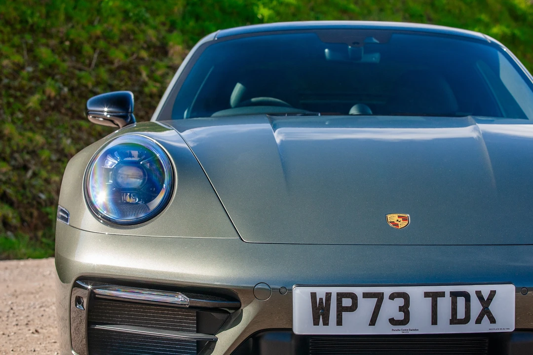 2024 Porsche 992 Carrera - Image 12 of 31