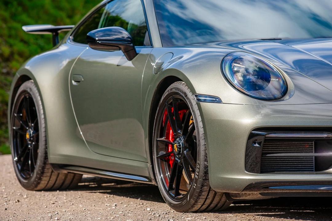 2024 Porsche 992 Carrera - Image 14 of 31