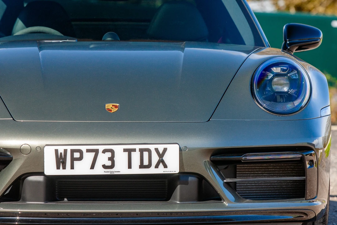 2024 Porsche 992 Carrera - Image 16 of 31