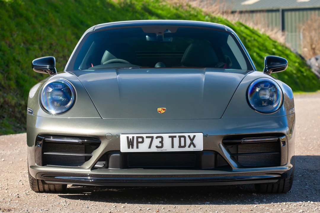 2024 Porsche 992 Carrera - Image 2 of 31